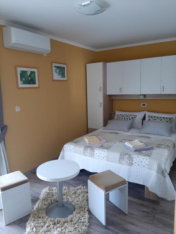 Rooms Neda ラブ エクステリア 写真